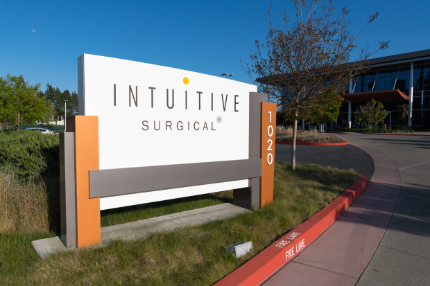 ISRG Stock Gains More than 8% YTD: Will the Uptrend Continue?